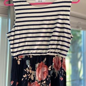 Maternity maxi dress